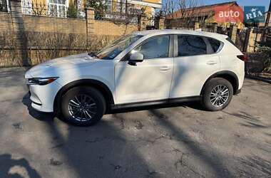 Позашляховик / Кросовер Mazda CX-5 2020 в 