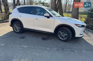 Позашляховик / Кросовер Mazda CX-5 2020 в 