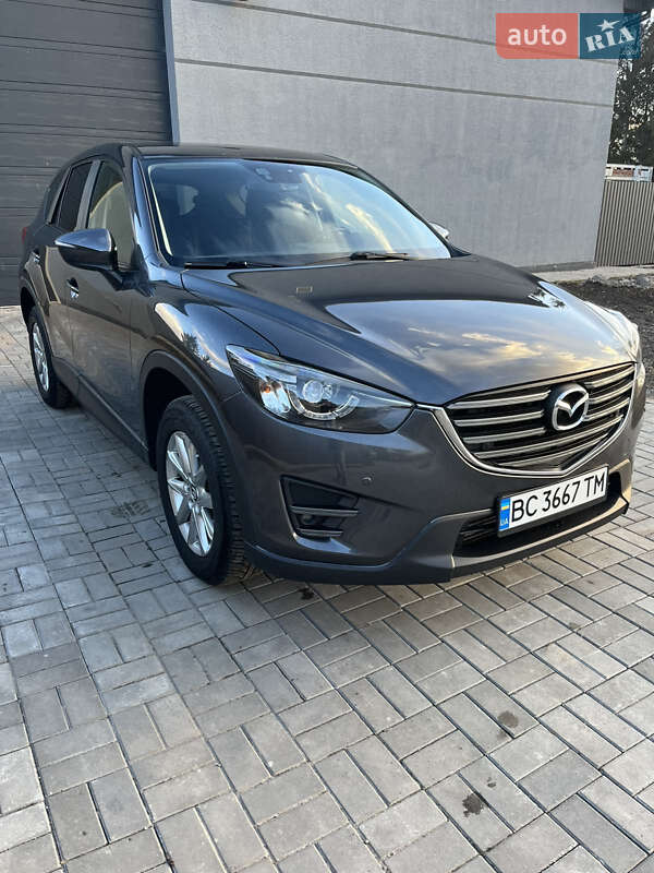 Внедорожник / Кроссовер Mazda CX-5 2016 в Хороле