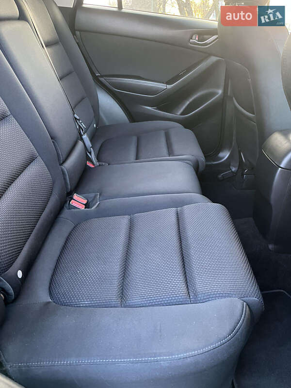Внедорожник / Кроссовер Mazda CX-5 2016 в Хороле