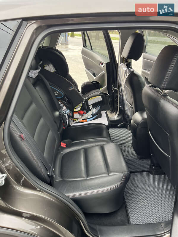 Внедорожник / Кроссовер Mazda CX-5 2015 в Ивано-Франковске