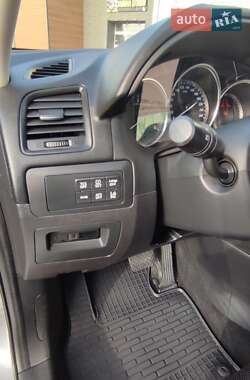Позашляховик / Кросовер Mazda CX-5 2013 в 