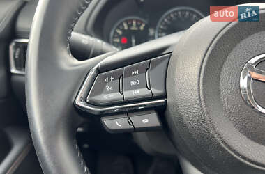 Позашляховик / Кросовер Mazda CX-5 2019 в 