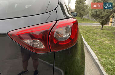 Позашляховик / Кросовер Mazda CX-5 2016 в 