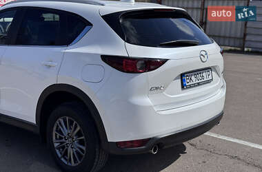 Внедорожник / Кроссовер Mazda CX-5 2018 в 