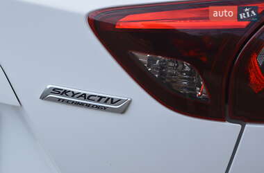 Внедорожник / Кроссовер Mazda CX-5 2015 в 