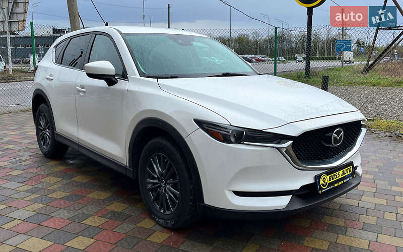 Позашляховик / Кросовер Mazda CX-5 2020 в 