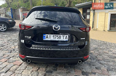 Внедорожник / Кроссовер Mazda CX-5 2017 в 