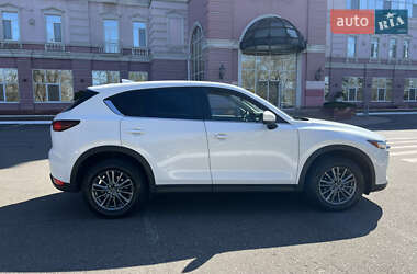 Внедорожник / Кроссовер Mazda CX-5 2017 в 