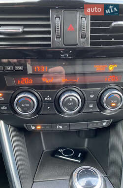 Позашляховик / Кросовер Mazda CX-5 2012 в 