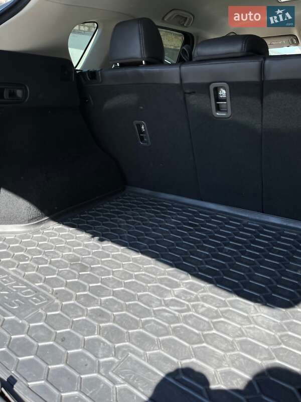 Внедорожник / Кроссовер Mazda CX-5 2017 в Днепре фото 12 Внедорожник / Кроссовер Mazda CX-5 2017 в Днепре