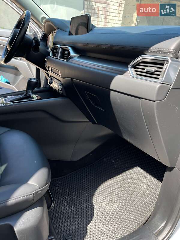 Внедорожник / Кроссовер Mazda CX-5 2017 в Днепре фото 16 Внедорожник / Кроссовер Mazda CX-5 2017 в Днепре