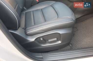 Внедорожник / Кроссовер Mazda CX-5 2023 в 