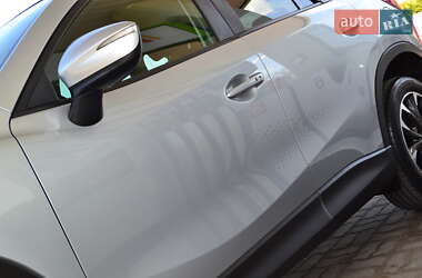 Позашляховик / Кросовер Mazda CX-5 2016 в 