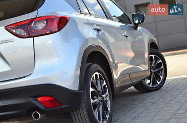 Позашляховик / Кросовер Mazda CX-5 2016 в 