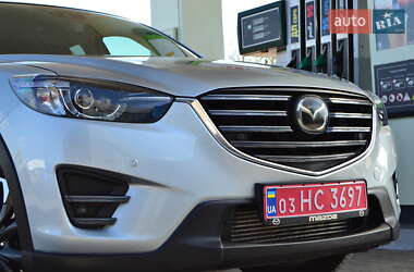 Позашляховик / Кросовер Mazda CX-5 2016 в 
