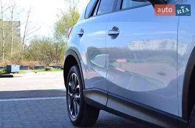 Позашляховик / Кросовер Mazda CX-5 2016 в 