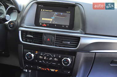 Позашляховик / Кросовер Mazda CX-5 2016 в 