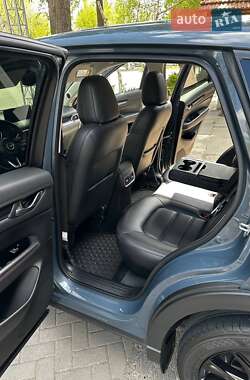 Позашляховик / Кросовер Mazda CX-5 2020 в 