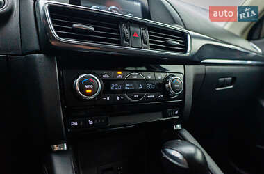 Внедорожник / Кроссовер Mazda CX-5 2015 в 