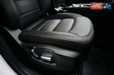 Внедорожник / Кроссовер Mazda CX-5 2023 в 