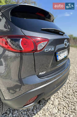 Внедорожник / Кроссовер Mazda CX-5 2015 в 