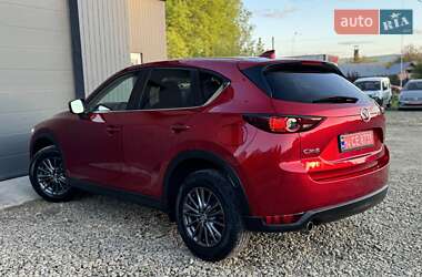 Позашляховик / Кросовер Mazda CX-5 2020 в 