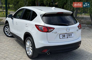 Позашляховик / Кросовер Mazda CX-5 2014 в 