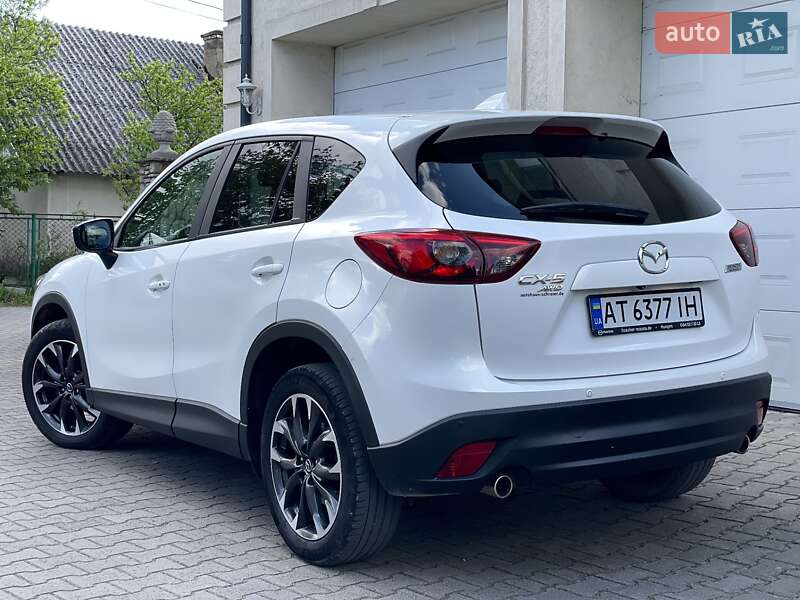 Внедорожник / Кроссовер Mazda CX-5 2015 в Надворной