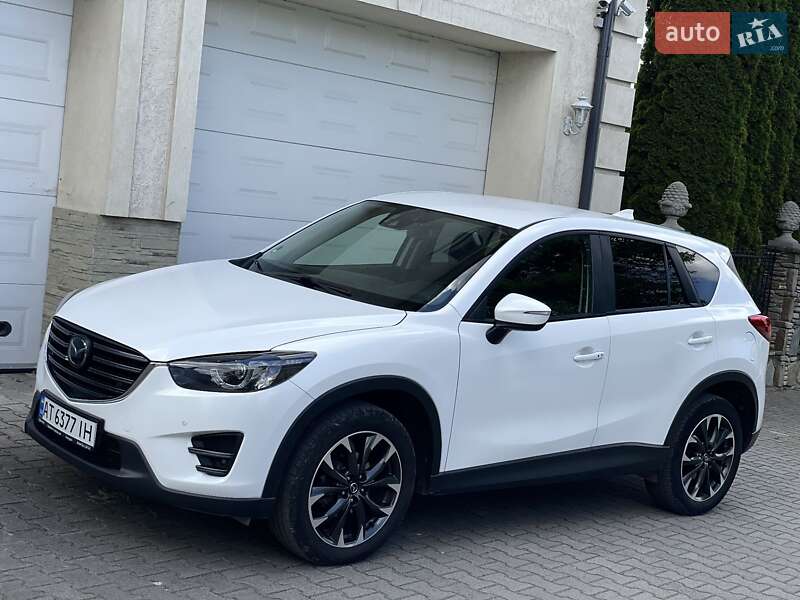 Внедорожник / Кроссовер Mazda CX-5 2015 в Надворной