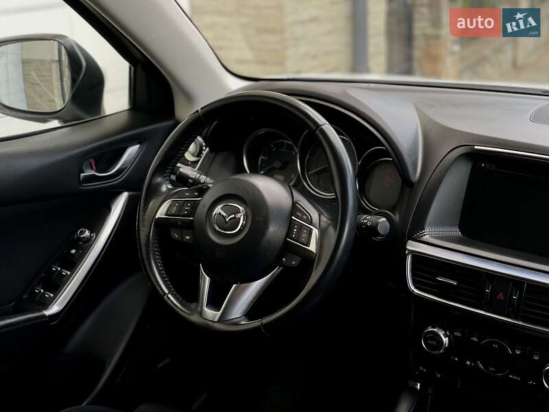 Внедорожник / Кроссовер Mazda CX-5 2015 в Надворной