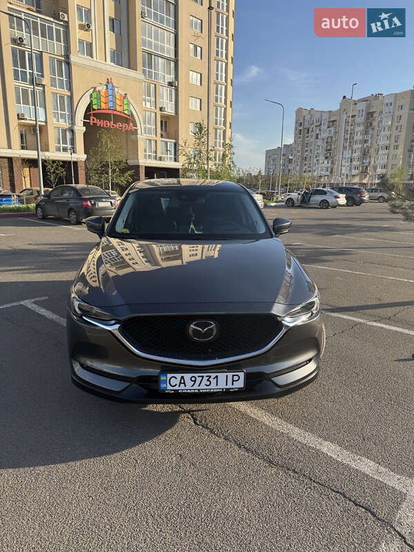 Внедорожник / Кроссовер Mazda CX-5 2018 в 