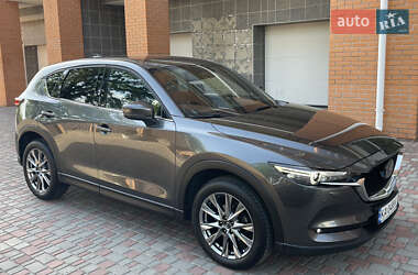 Позашляховик / Кросовер Mazda CX-5 2018 в 