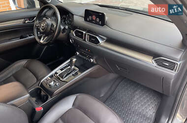 Позашляховик / Кросовер Mazda CX-5 2018 в 