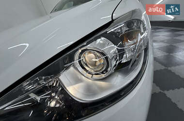 Позашляховик / Кросовер Mazda CX-5 2013 в 
