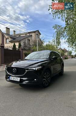 Позашляховик / Кросовер Mazda CX-5 2017 в 