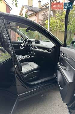 Позашляховик / Кросовер Mazda CX-5 2017 в 
