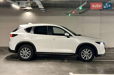Внедорожник / Кроссовер Mazda CX-5 2023 в 