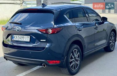 Позашляховик / Кросовер Mazda CX-5 2018 в 