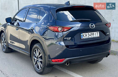 Позашляховик / Кросовер Mazda CX-5 2018 в 