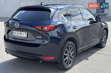 Позашляховик / Кросовер Mazda CX-5 2018 в 