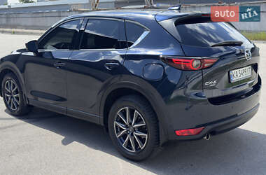 Позашляховик / Кросовер Mazda CX-5 2018 в 