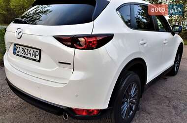 Позашляховик / Кросовер Mazda CX-5 2020 в 