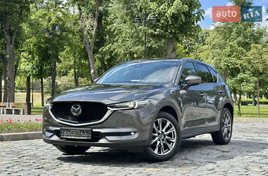 Внедорожник / Кроссовер Mazda CX-5 2019 в 