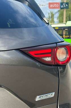 Внедорожник / Кроссовер Mazda CX-5 2018 в 