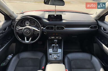 Позашляховик / Кросовер Mazda CX-5 2019 в 
