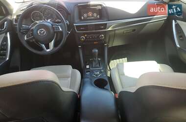 Позашляховик / Кросовер Mazda CX-5 2016 в 