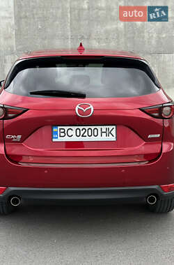 Внедорожник / Кроссовер Mazda CX-5 2018 в 
