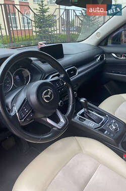 Внедорожник / Кроссовер Mazda CX-5 2018 в 