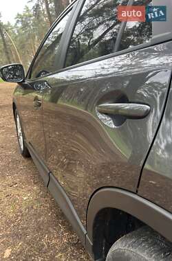 Позашляховик / Кросовер Mazda CX-5 2013 в 